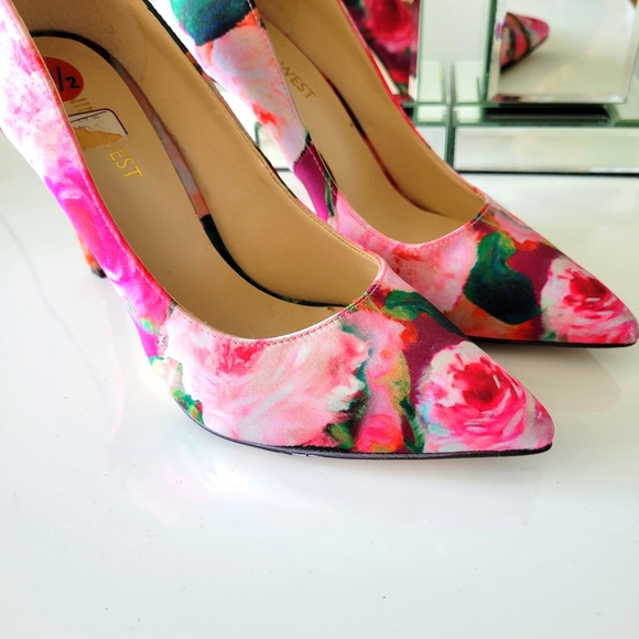 Nine West Pumps - Picture 4 of 4